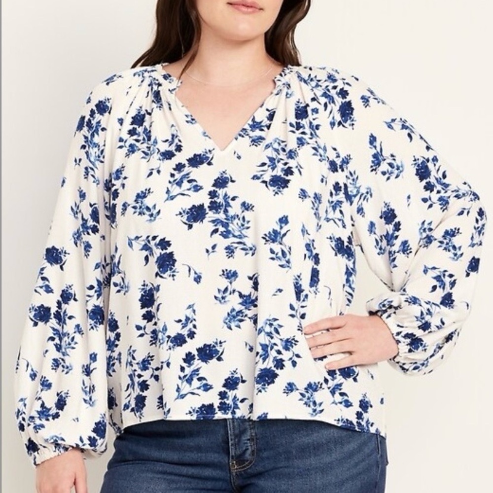 Old Navy Blue Floral Ruffled Blouse Resortwear Smocked Cottagecore Peasant Sz M